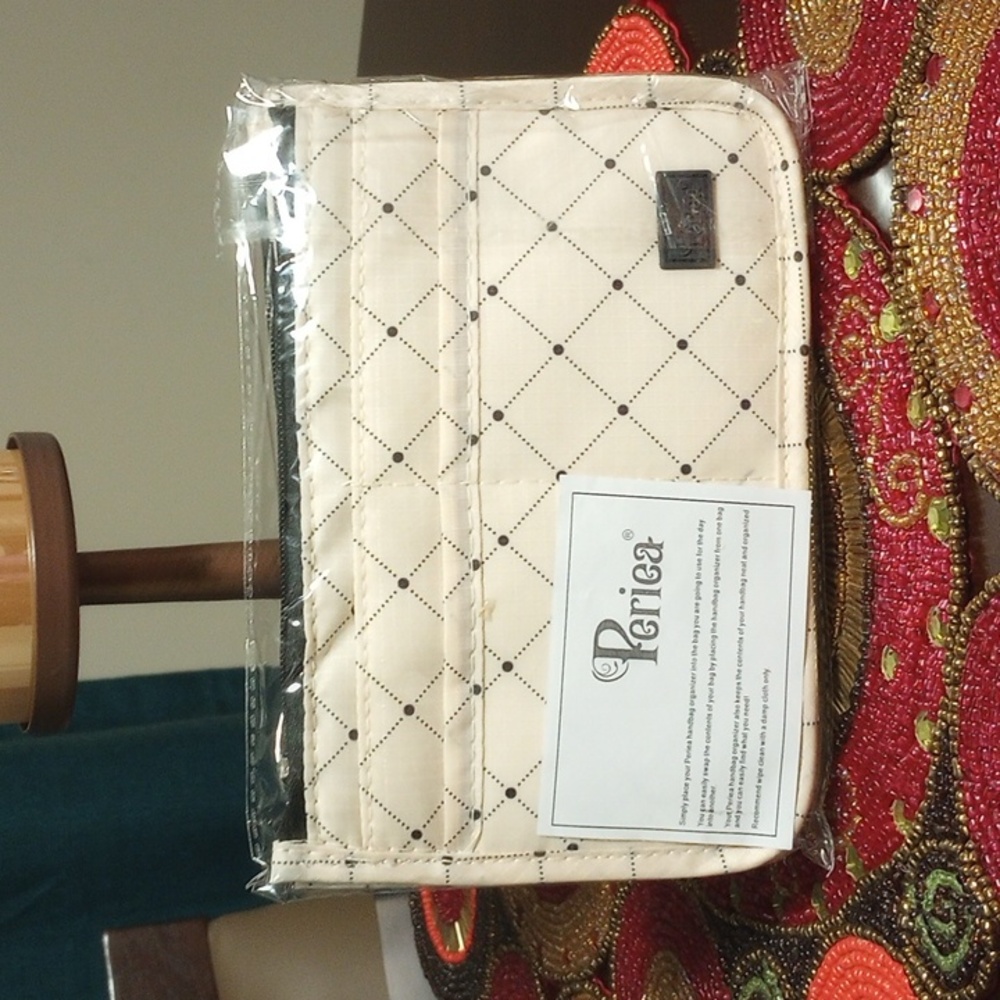 Purse Organizer Insert-Dots - Picture 4 of 14